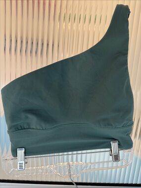 lululemon athletica green asymmetrical sports bra
